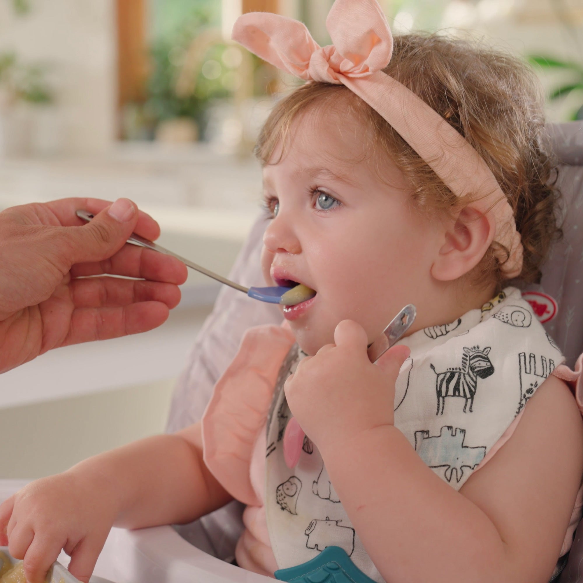 2-in-1 Hot Safe Feeding Spoons (4 Pack)