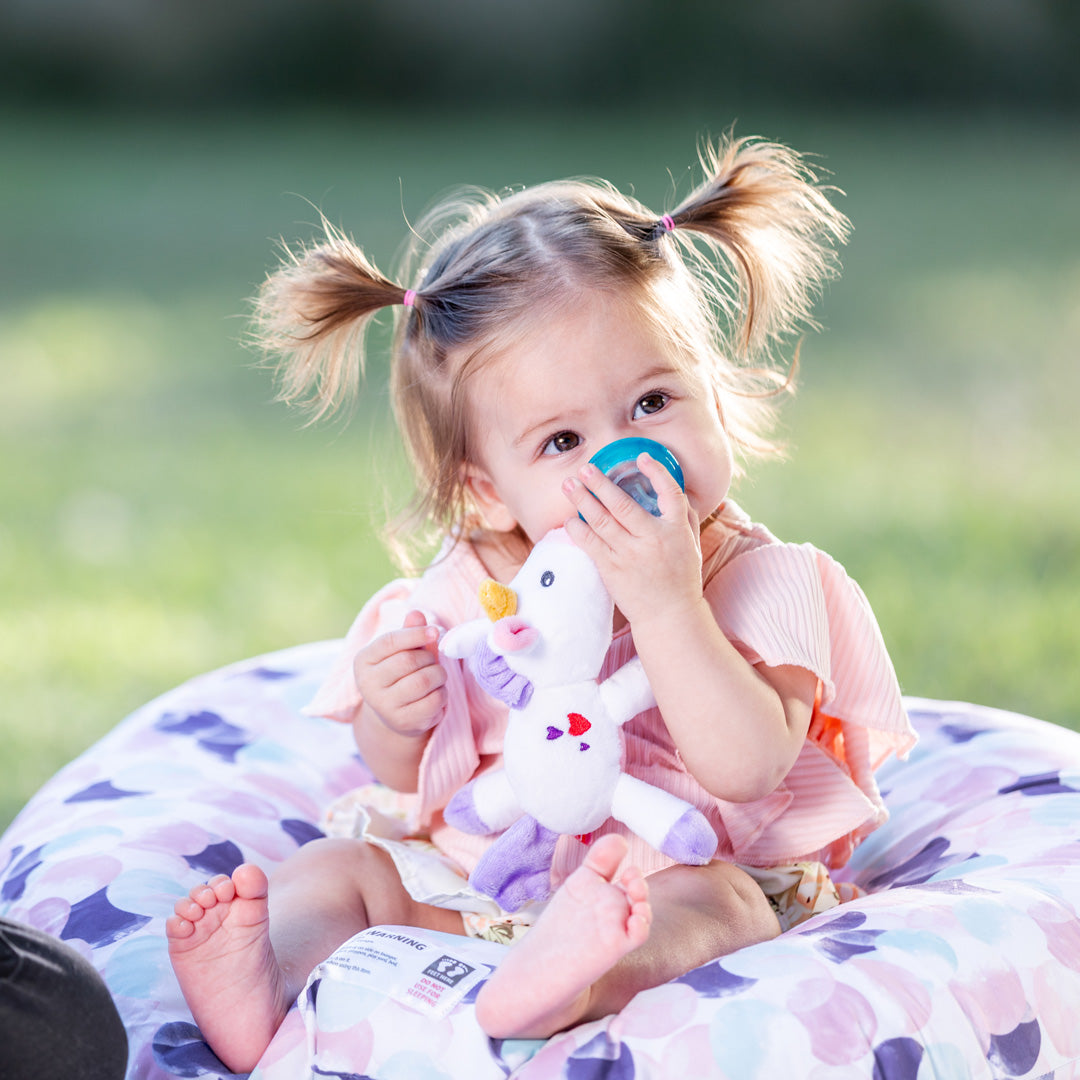 Snuggleez Pacifier and Clip Combo Set - Nuby US